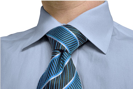 nudo de corbata doble paso a paso